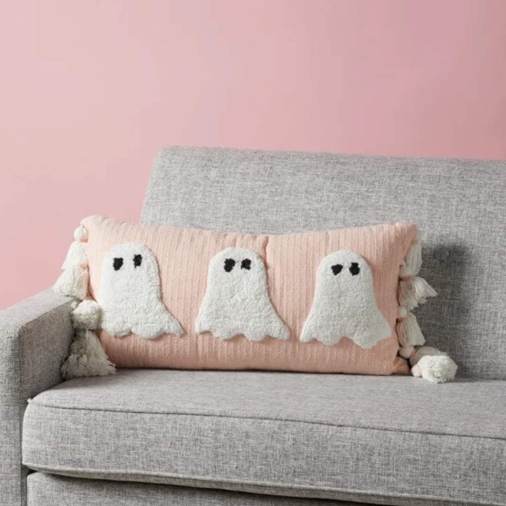 NWT Sweet Street Pink Halloween Ghost Pillow